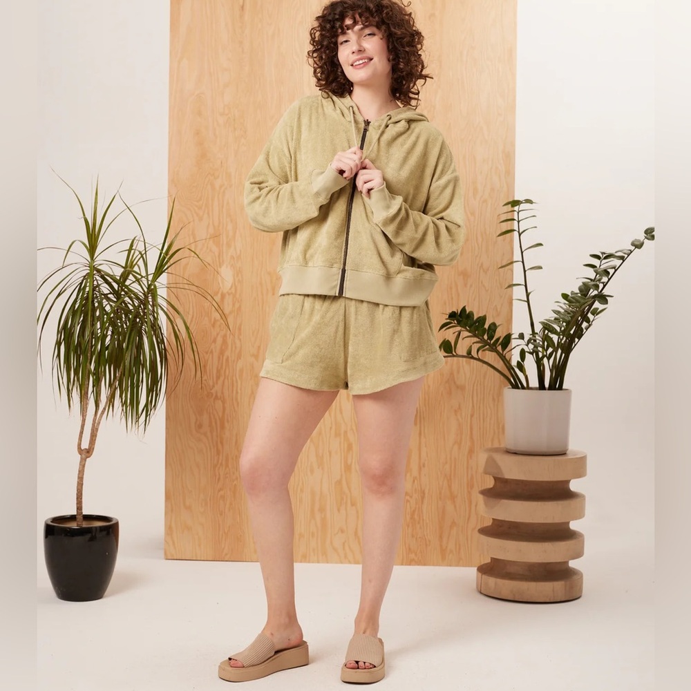 Known Supply, Shyla Short, Khaki Green NWT.